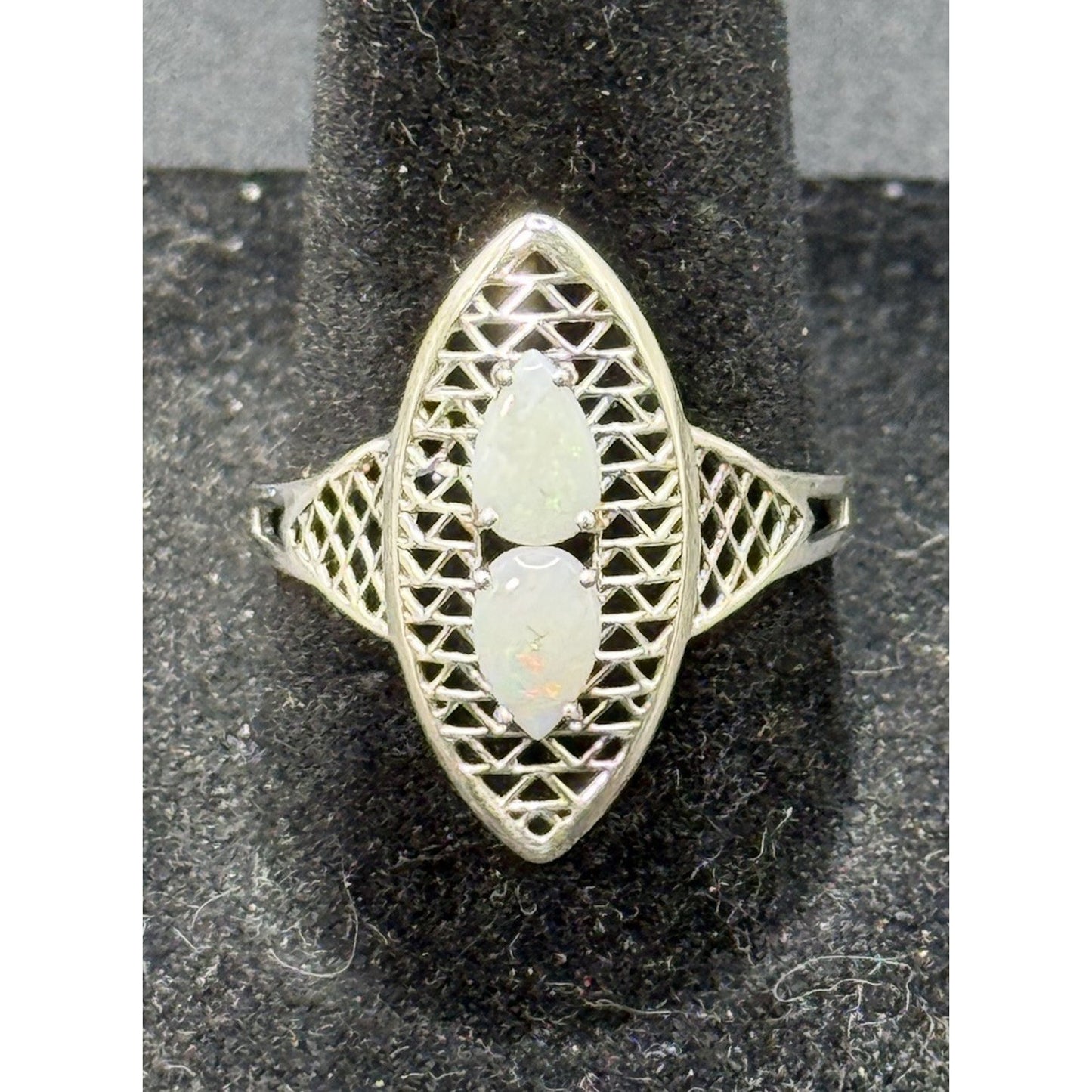 EUC Sterling Silver Genuine Opal Ring Size 9.00 925 P18