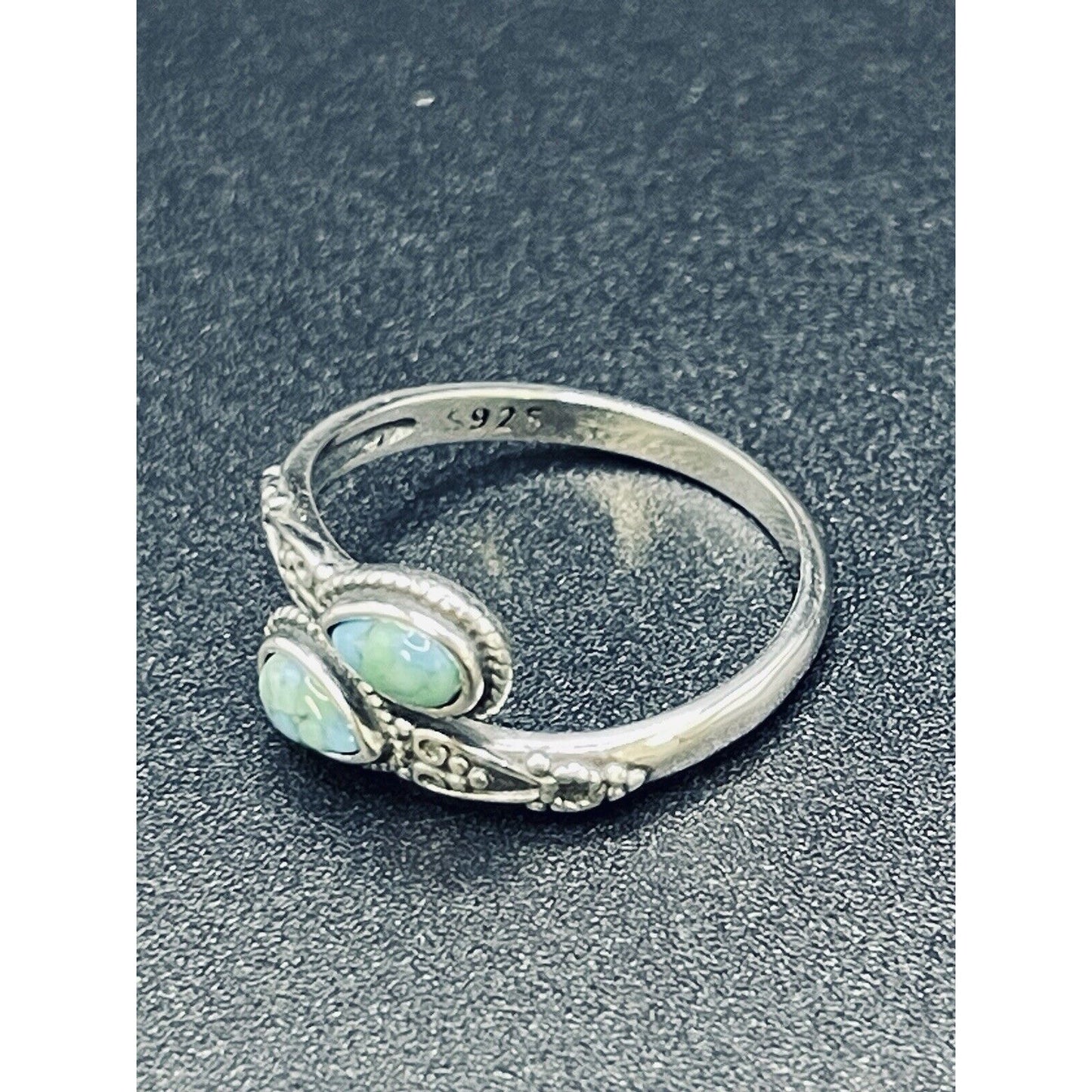 New Condition Sterling Silver Turquoise Bypass Ring Size 7.00 I16