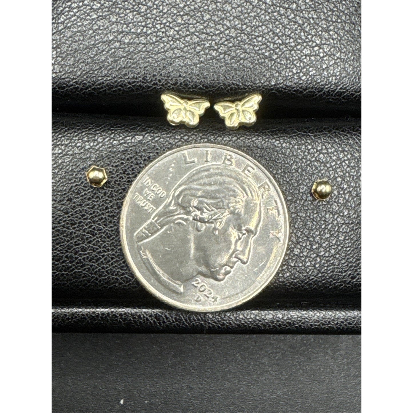 New Condition 14k Yellow Gold Butterfly Stud Earrings