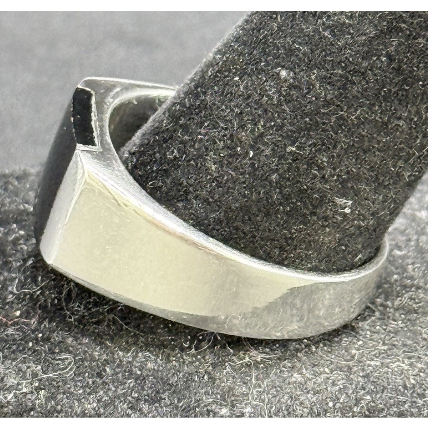 New Condition Sterling Silver Onyx Gents Ring Size 10.00 925