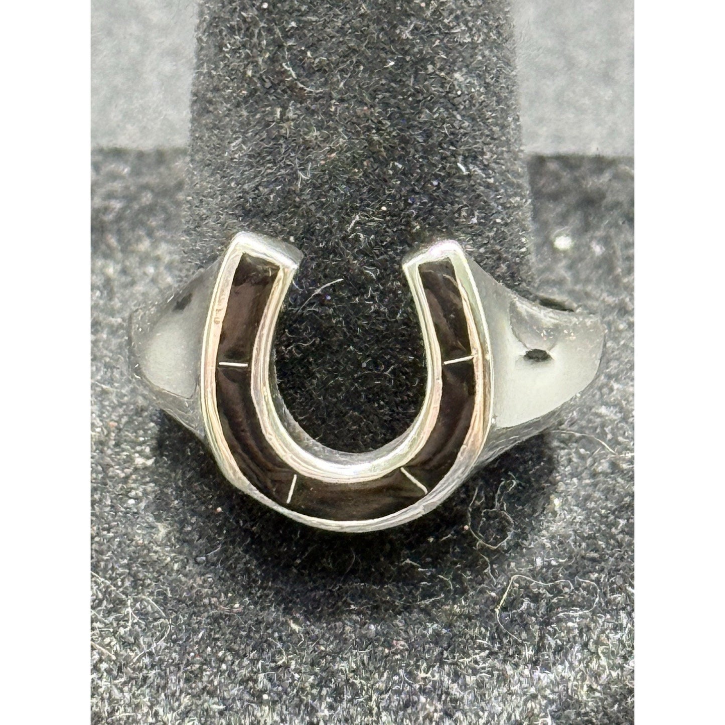 New Condition Sterling Silver Horseshoe Onyx Ring Size 12.00