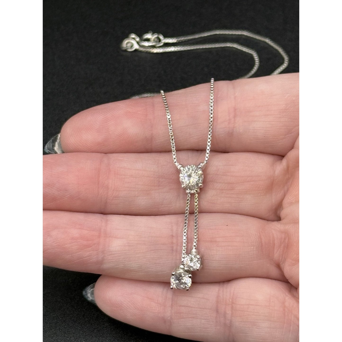 Excellent Used Condition 16” Sterling Silver Cubic Zirconia Lariat Necklace P5