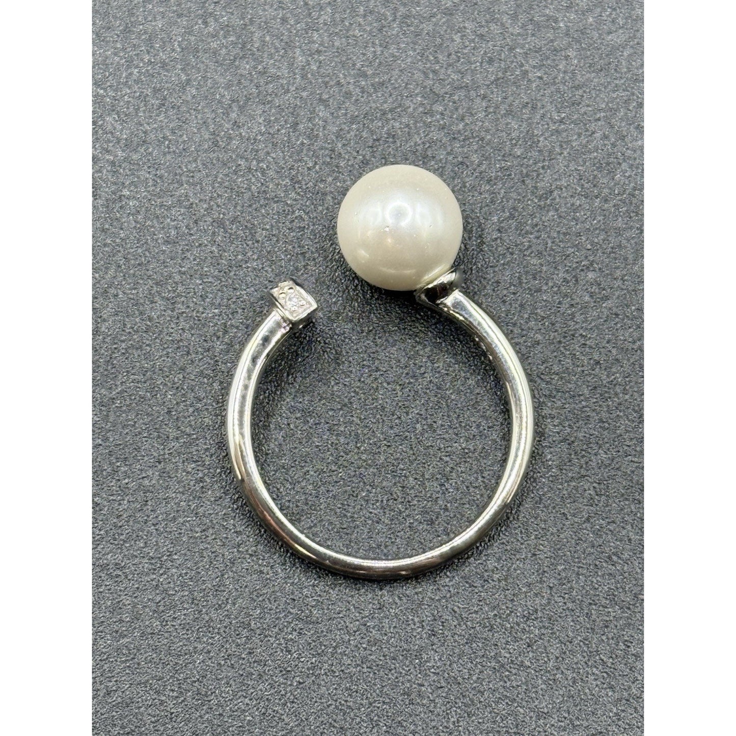 New Condition Sterling Silver Pearl Cubic Zirconia Ring Size 7.00 Adjustable