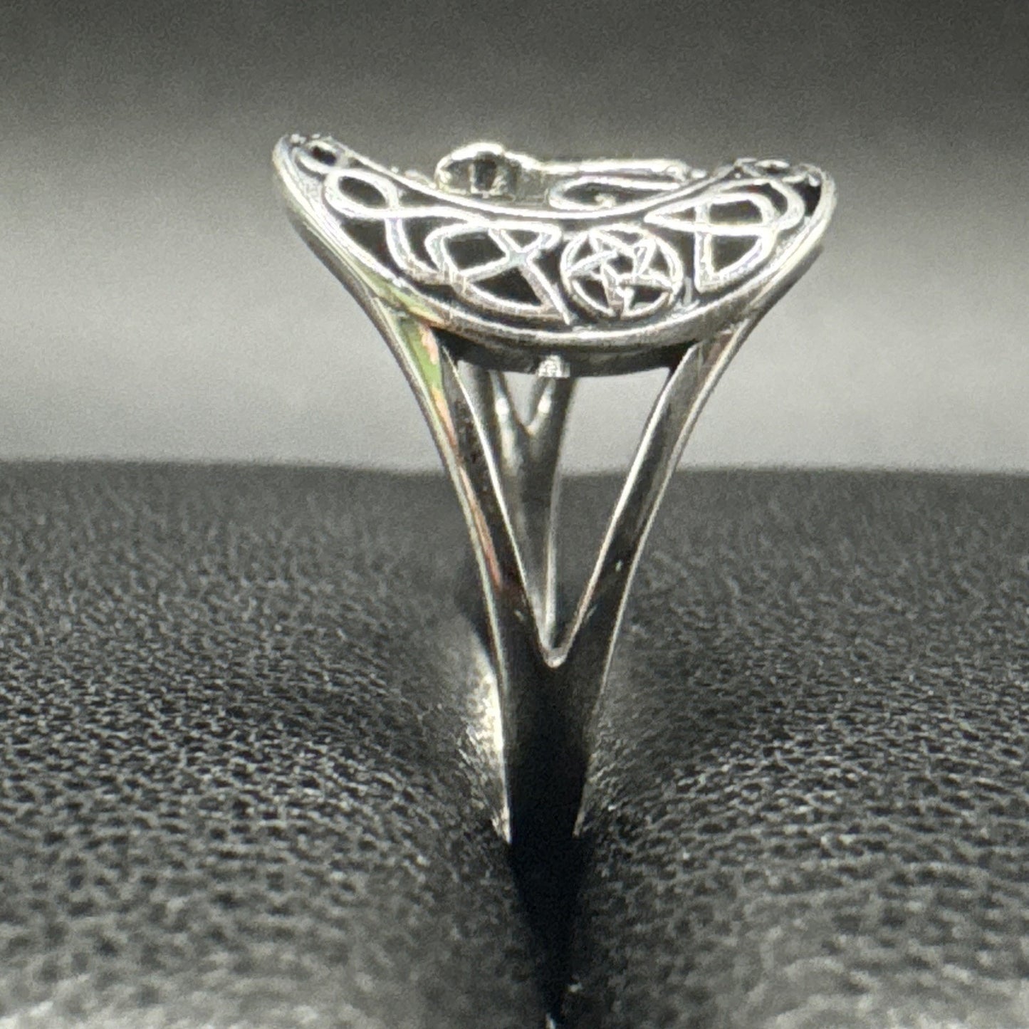New Condition Sterling Silver Kitty Cat Crescent Moon Ring 925 Size 7 R01