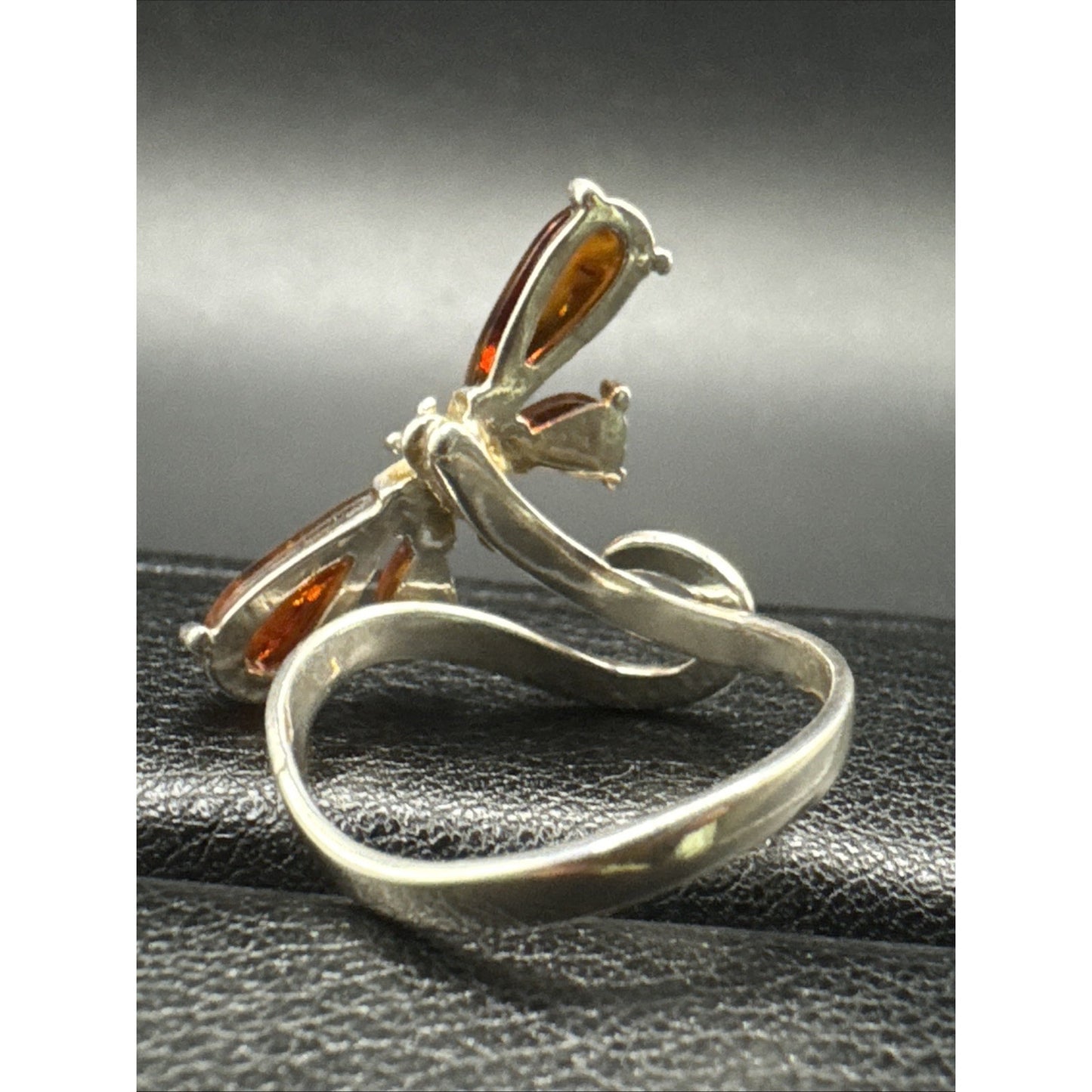 Delicate Sterling Silver Amber Dragonfly Ring 925 Size 7.5 R08