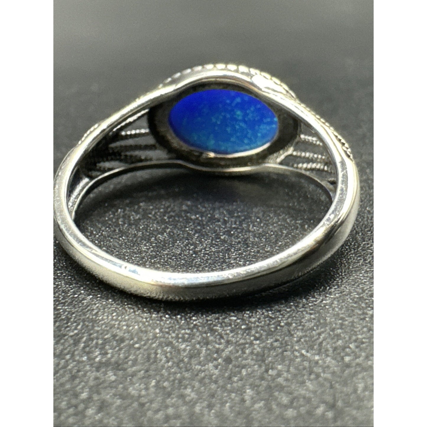 New Condition Sterling Silver Side Cabachon Lab Blue Opal Ring 925 Size 7