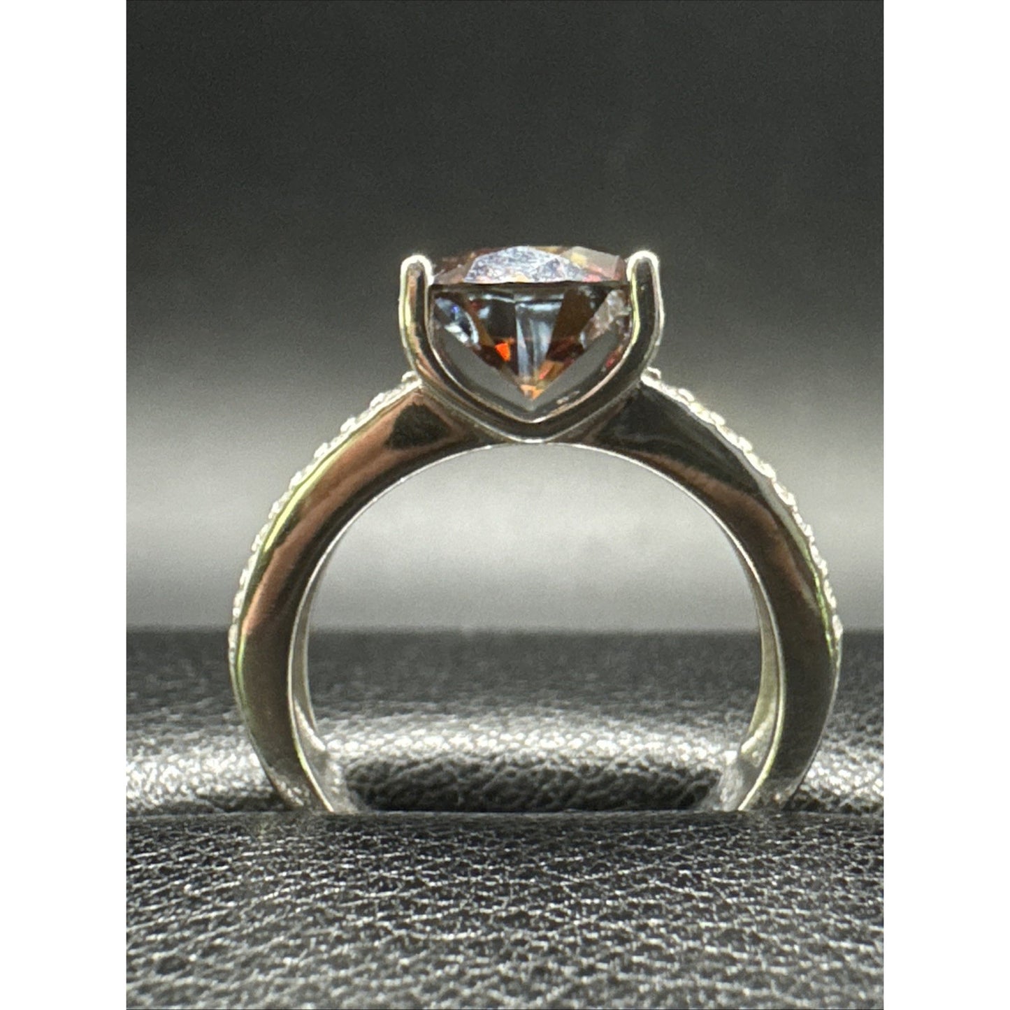 New Condition Sterling Silver Moissanite Ring 925 Size 7 GRA