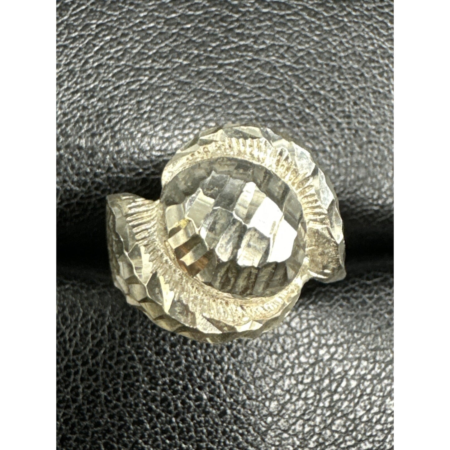 Vintage Sterling Silver Diamond Cut Dome Ring 925 Size 5 925 K10
