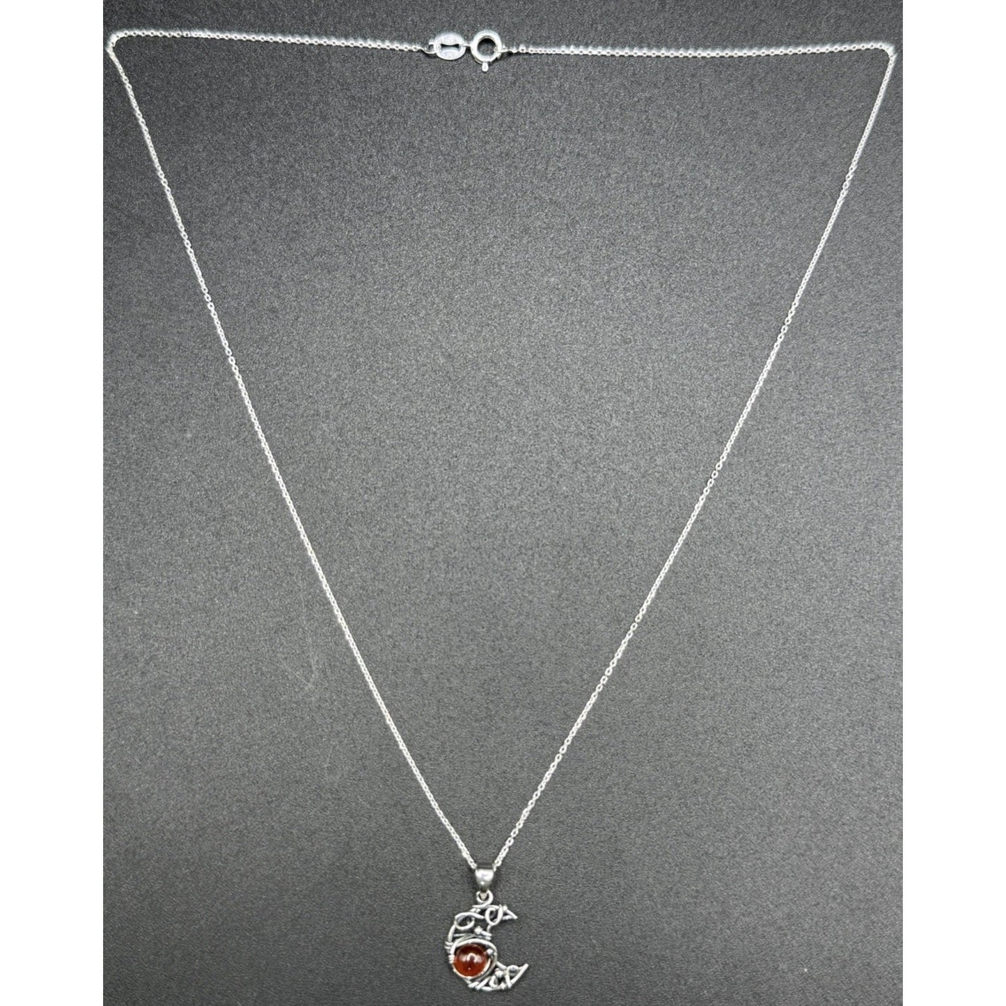 18” New Condition Sterling Silver Genuine Garnet Crescent Moon Pendant Necklace