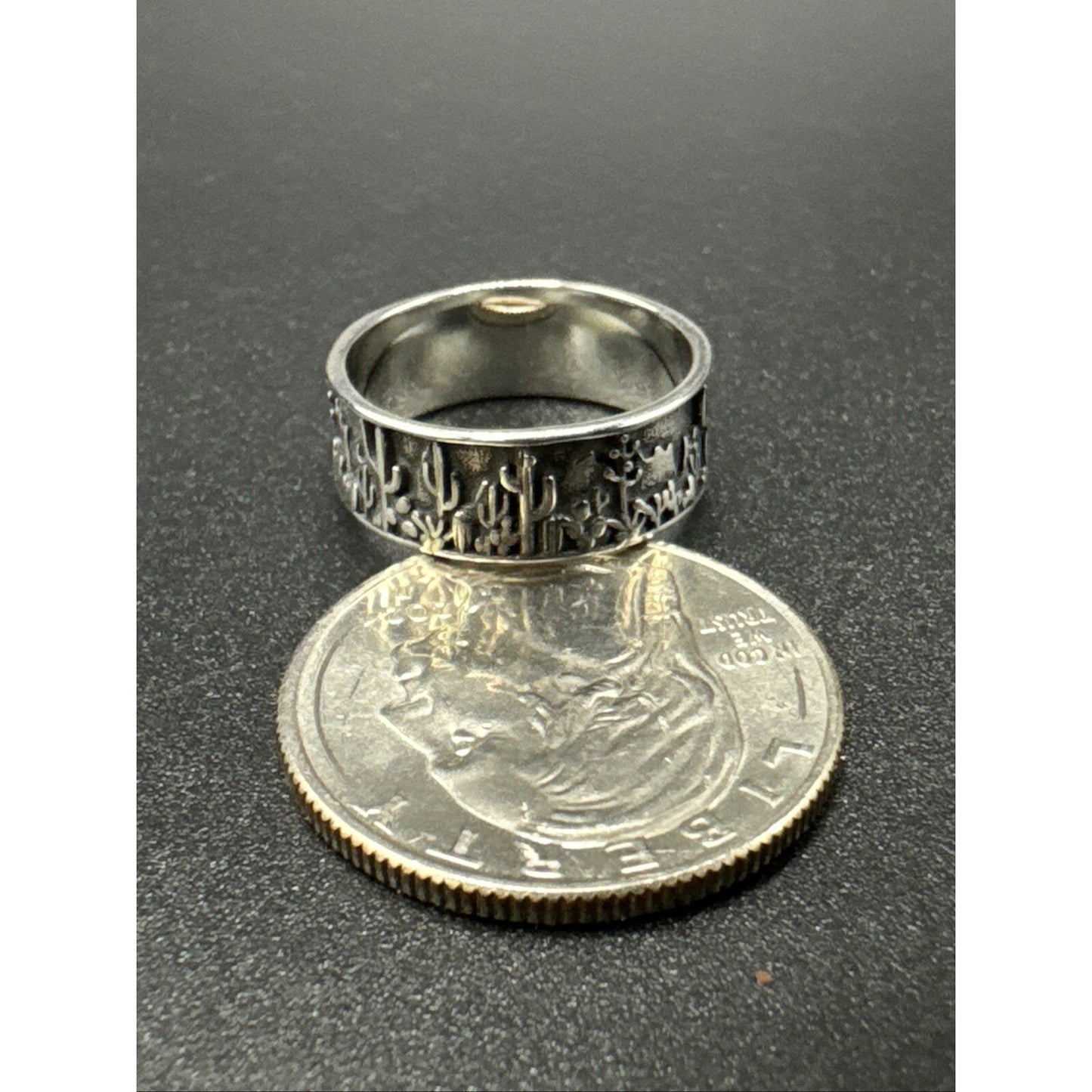New Condition Sterling Silver Desert Landscape Band Ring 925 Size 7