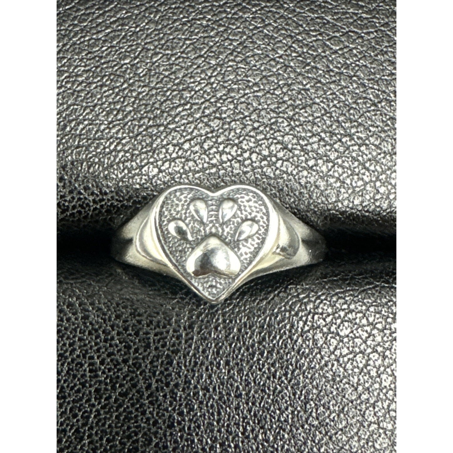 New Condition Sterling Silver Heart Paw Pet Print Ring 925 Size 7