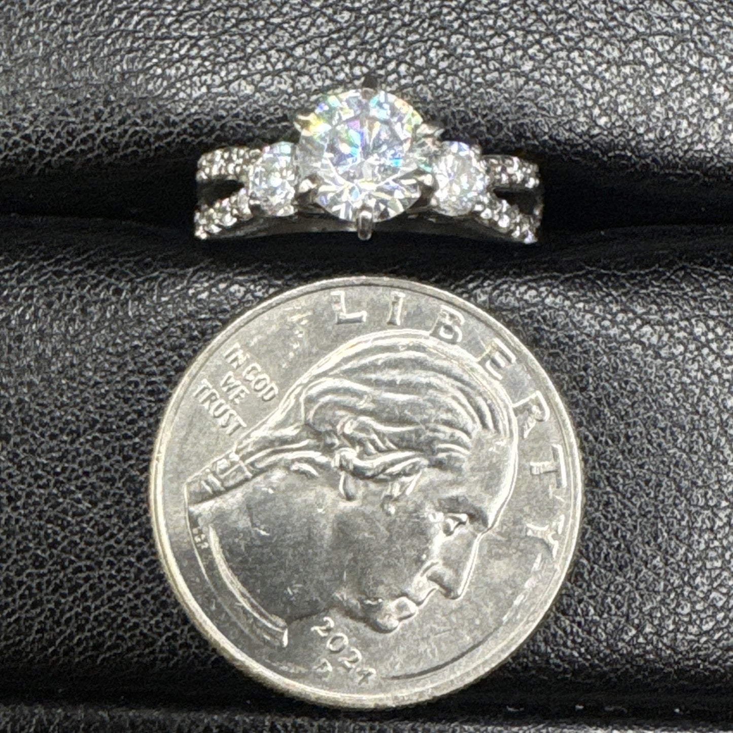 EUC Sterling Silver CZ Split Shank Ring 925 Size 6.5 #8 P2