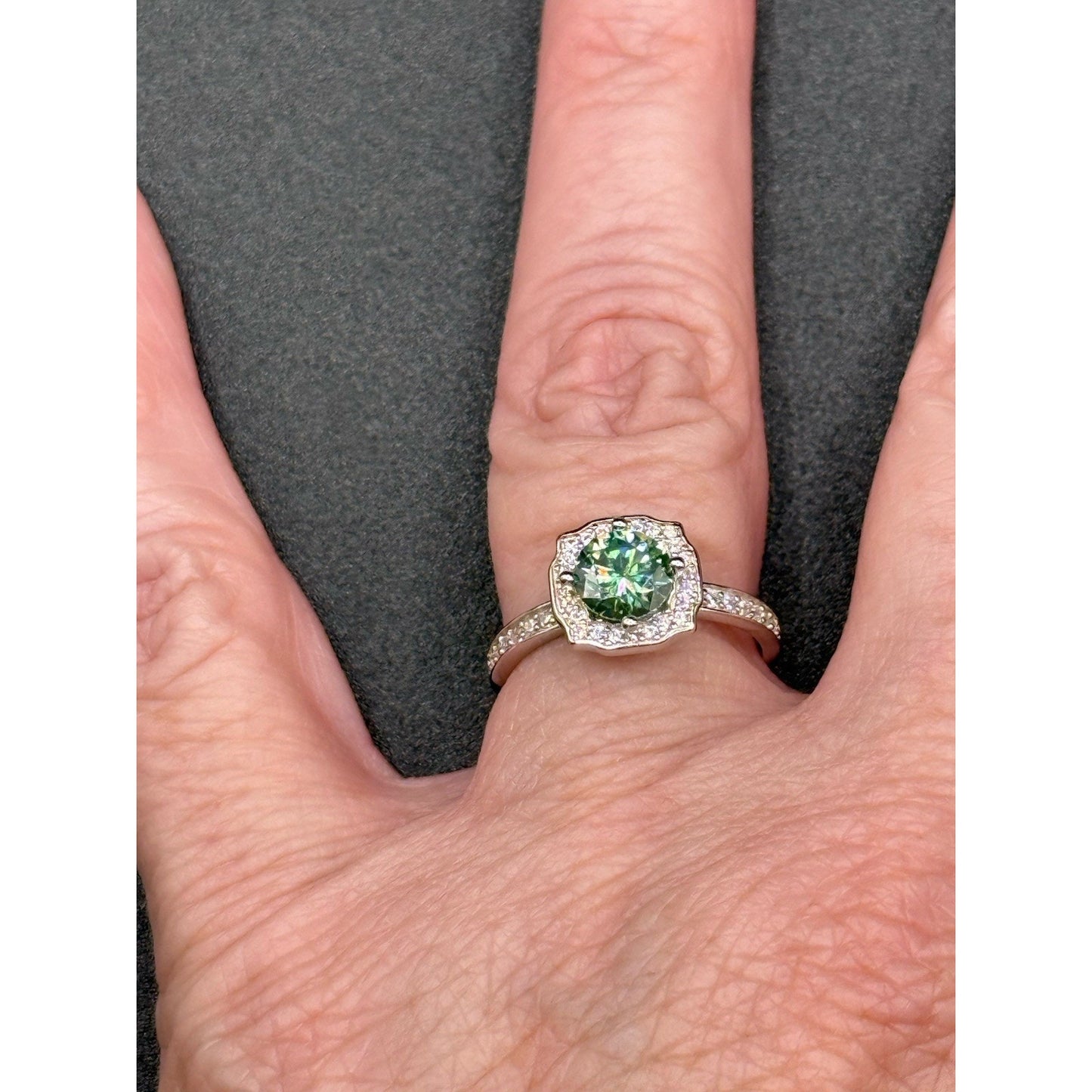 New Condition Blue Green Moissanite Ring Size 7 Adjust Sterling Silver GRA P18