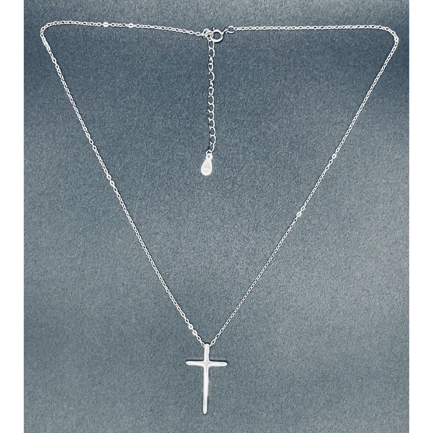 18” New Condition Sterling Silver Cross Pendant Necklace 925