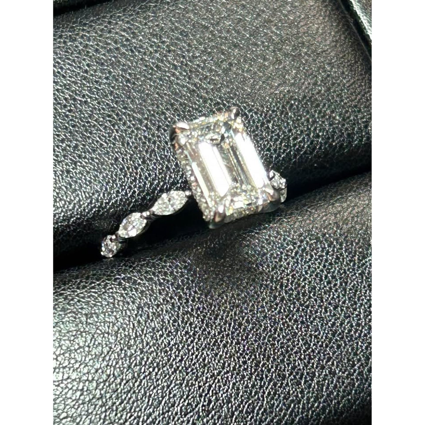 14k White Gold 3.08 Carat Emerald Cut Lab Grown Diamond Marquise Mounting IGI