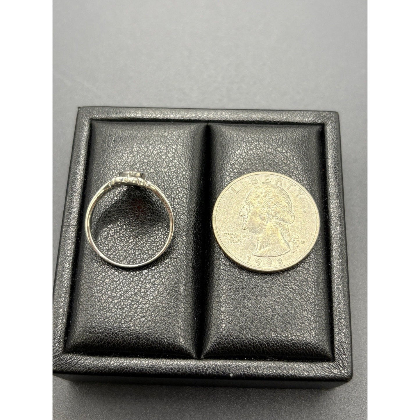 New Condition Sterling Silver Red Carnelian Scroll Ring Size 7