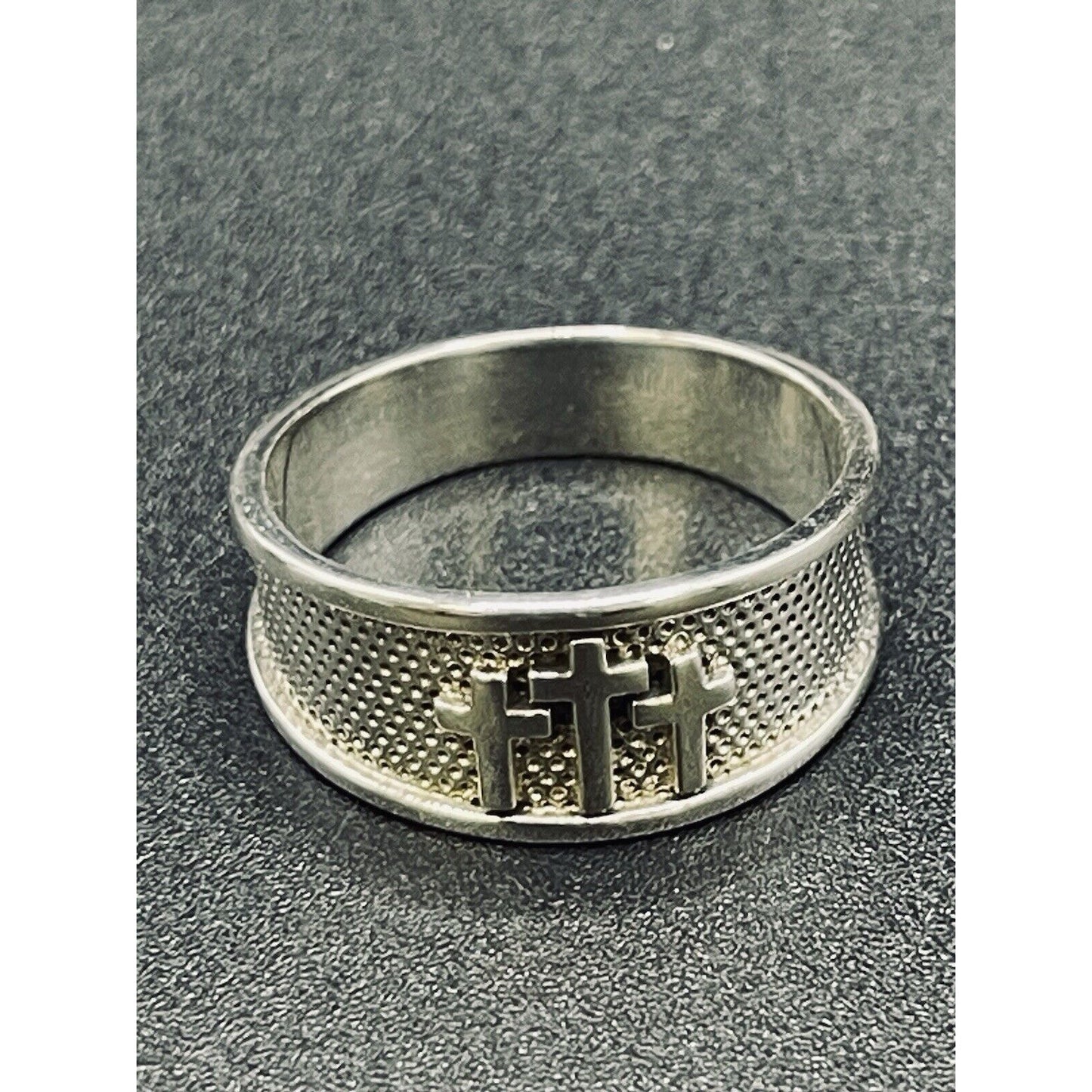 New Condition Sterling Silver Three Crosses Jesus Ring Size 10.00