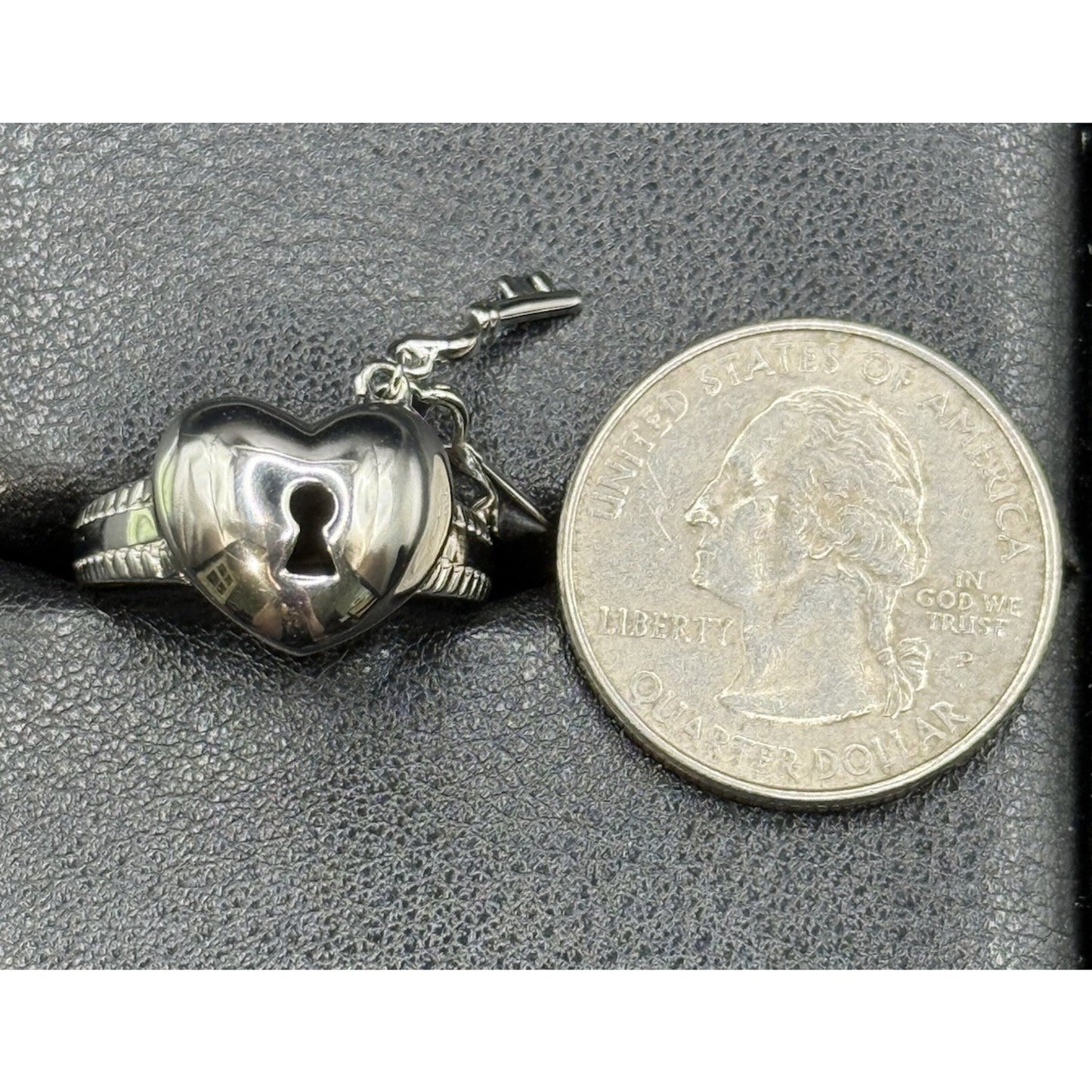 New Condition Sterling Silver Heart Locket Key Ring Size 7.00