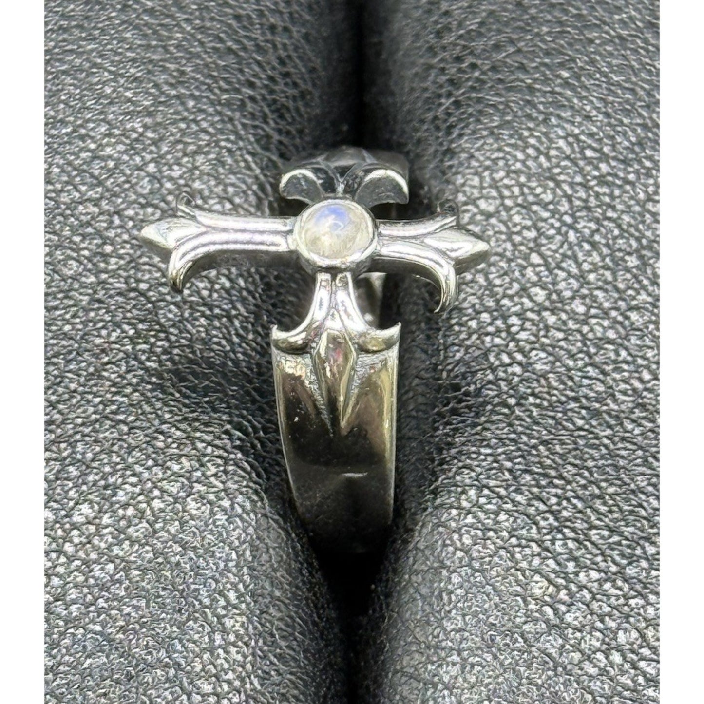 New Condition Sterling Silver Moonstone Cross Ring Size 7.00 925
