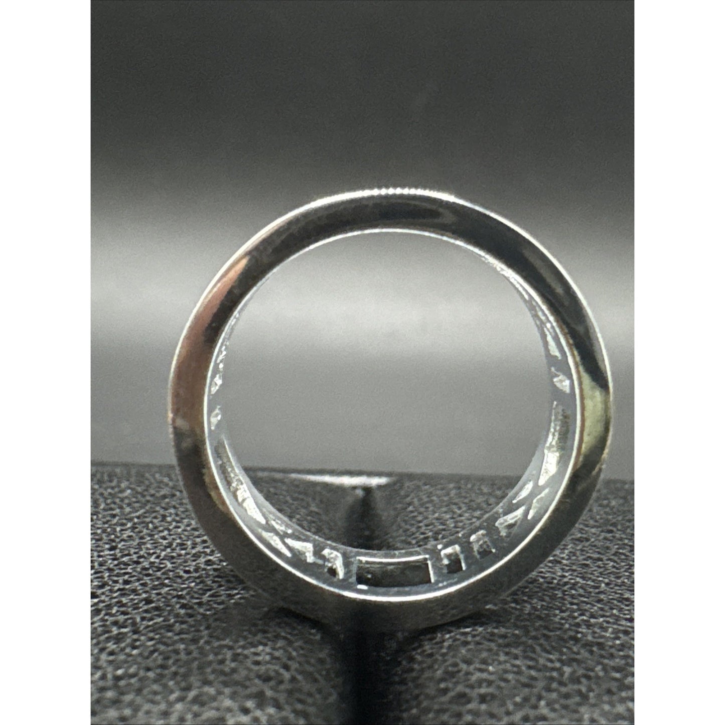 New Condition Sterling Silver Roman Numeral Band Ring 925 Size 7