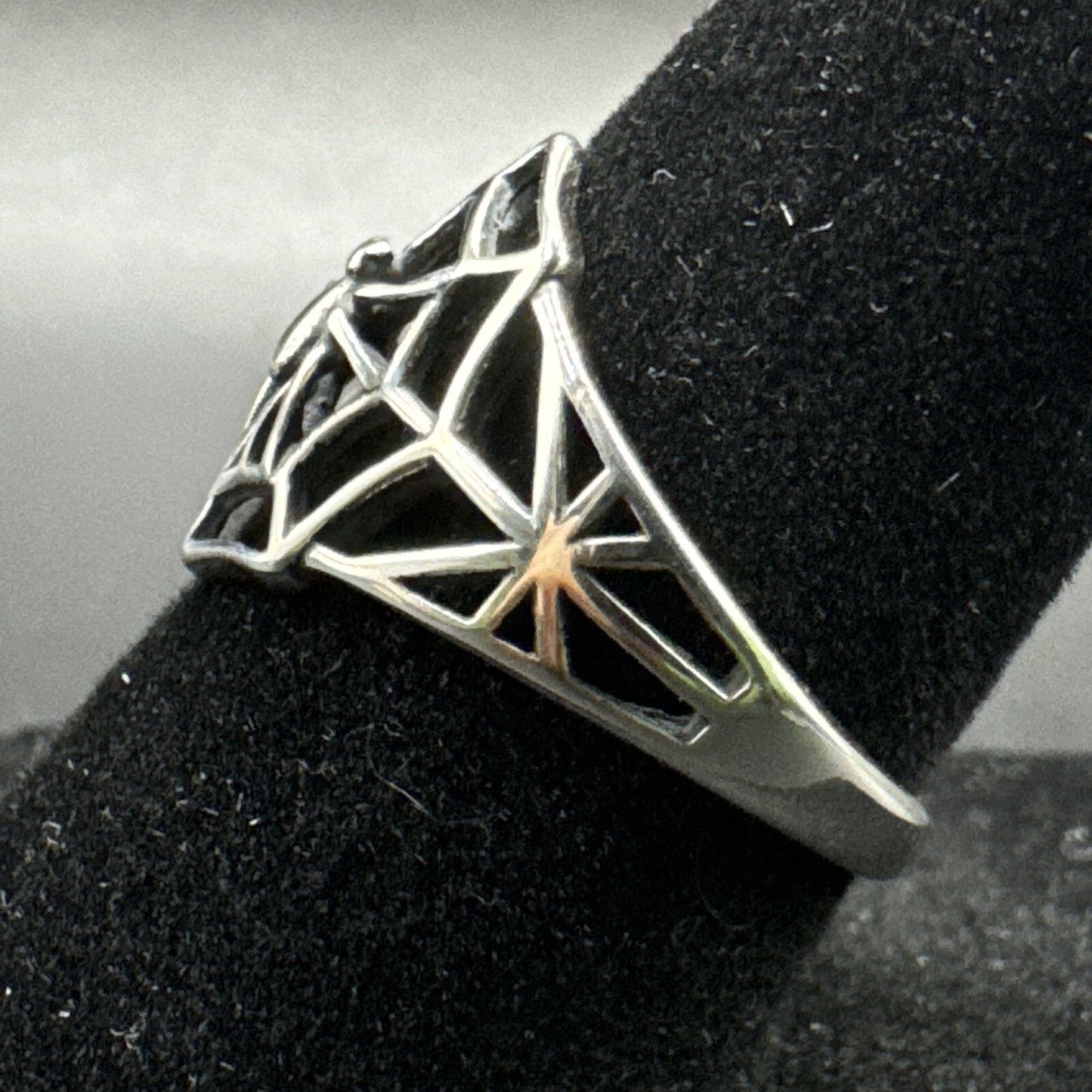 New Condition Sterling Silver Spider Web Ring 925 Size 7