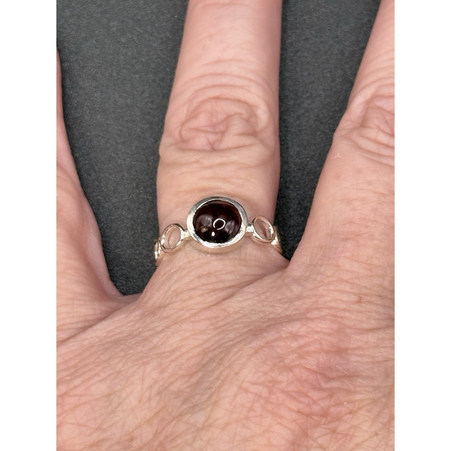 New Condition Sterling Silver Genuine Garnet Ring Size 7.00 925 P19