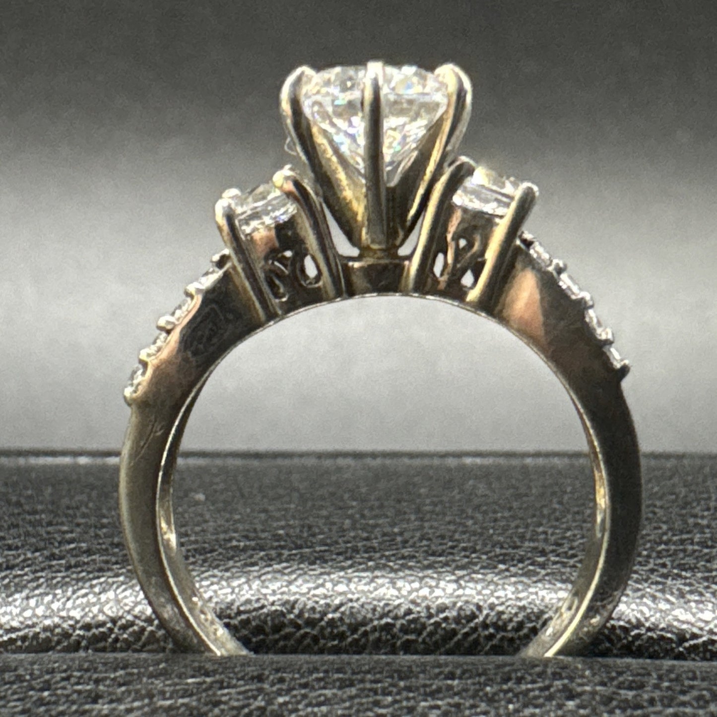 EUC Sterling Silver CZ Split Shank Ring 925 Size 6.5 #8 P2