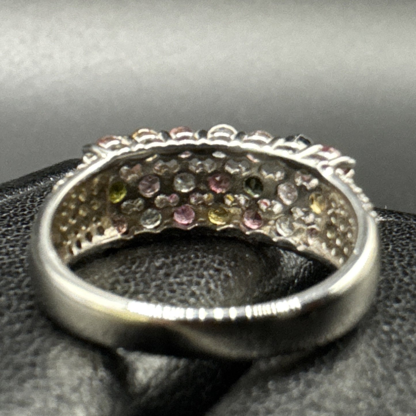 EUC Sterling Silver Multi Spinel Band Ring 925 Size 6.75 N13