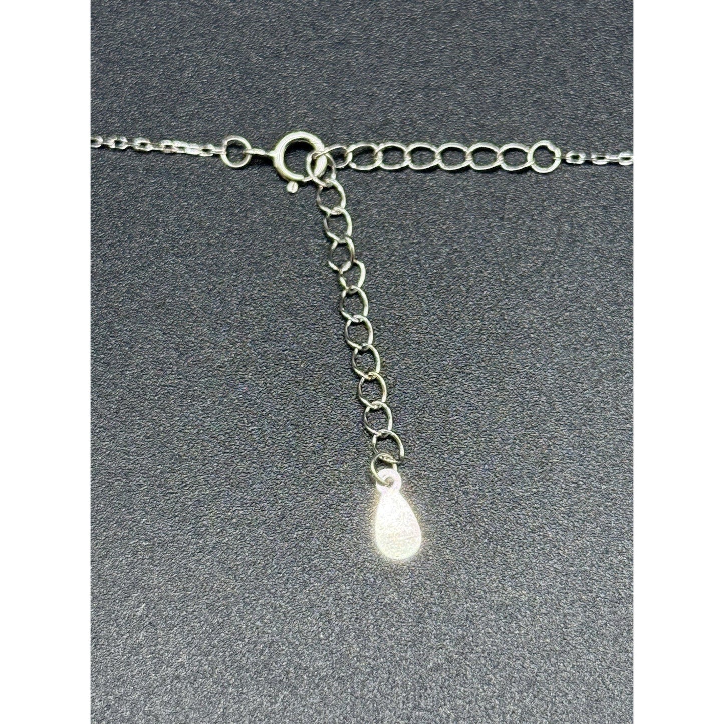 New Condition 18” Sterling Silver Mountain Pendant Necklace 925