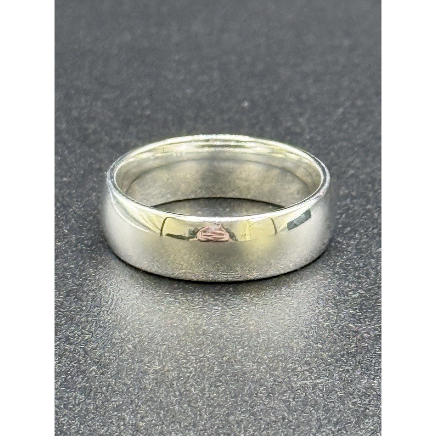 New Condition Sterling Silver 6MM Wedding Band Size 7.00