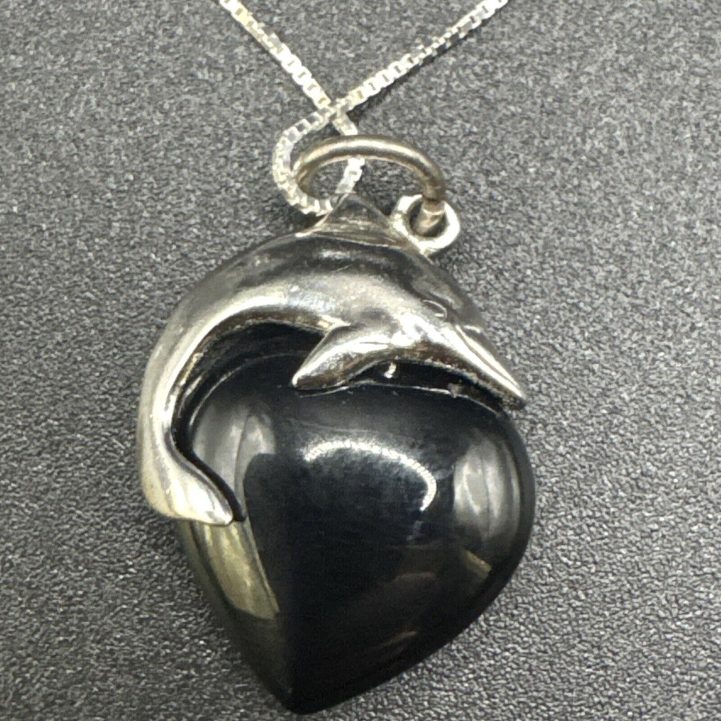 18” Sterling Silver Dolphin In Nyx Pendant Necklace 925 N1