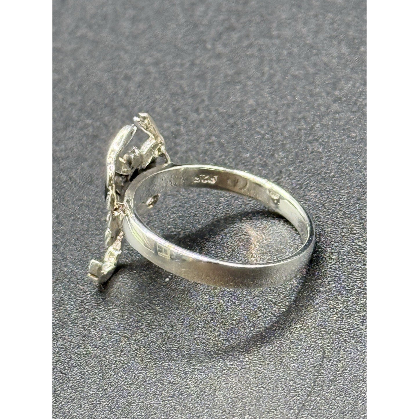 New Condition Sterling Silver Onyx Scorpion Ring Size 7.00