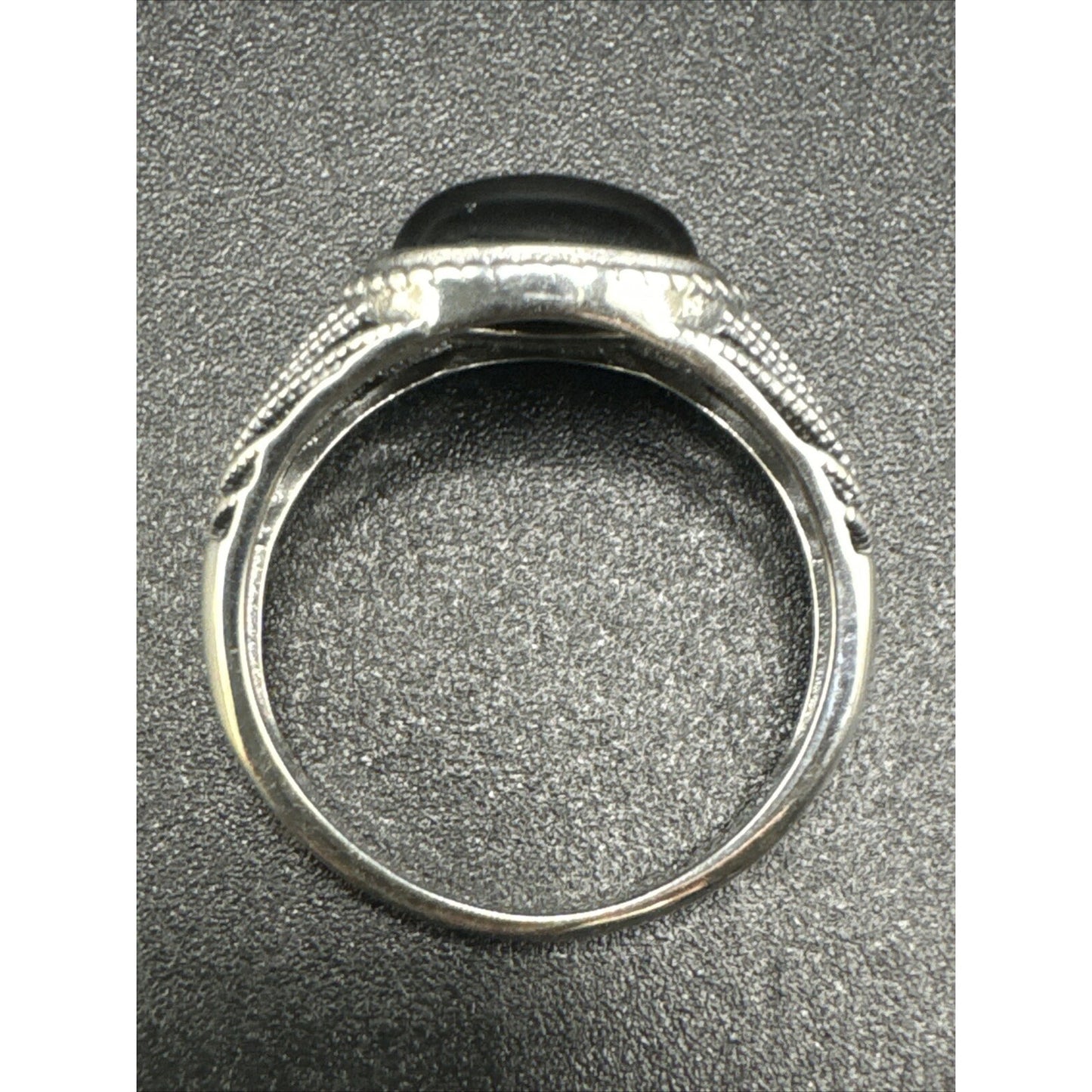 New Condition Sterling Silver Side Cabachon Onyx Ring 925 Size 7