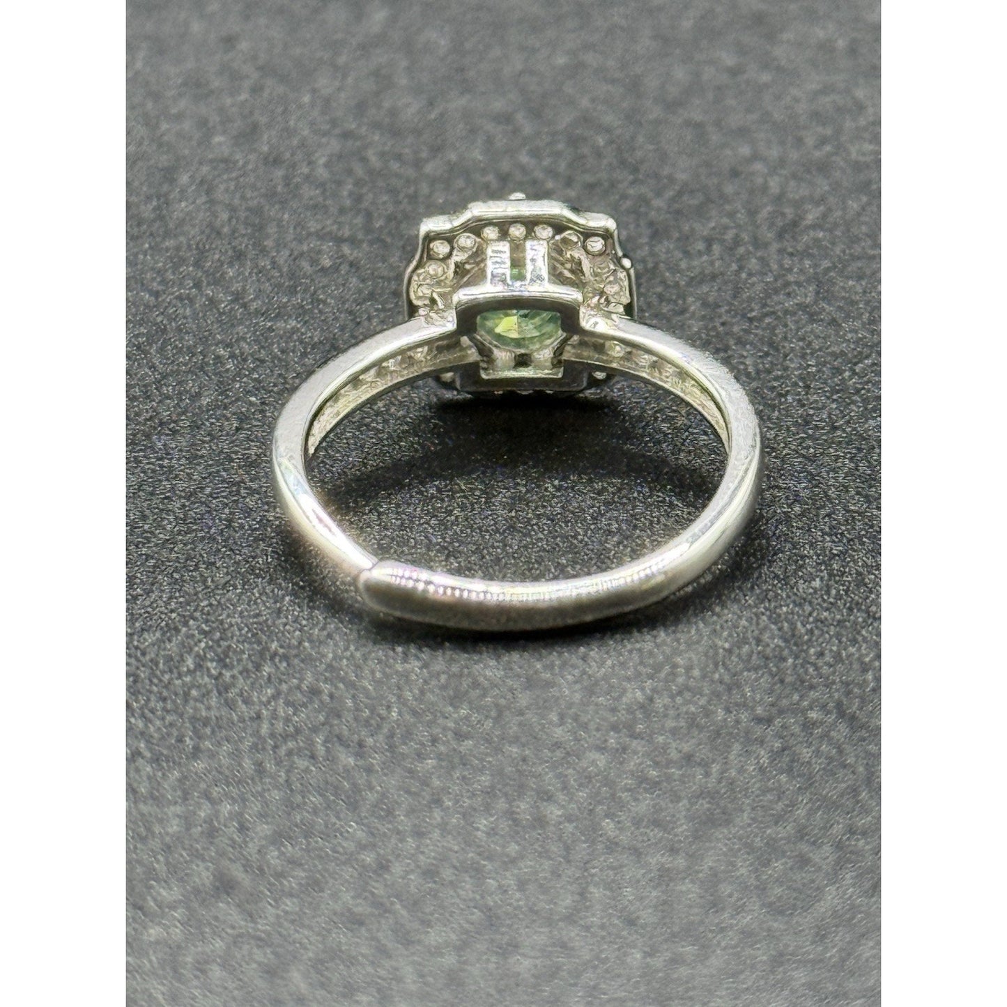 New Condition Blue Green Moissanite Ring Size 7 Adjust Sterling Silver GRA P18