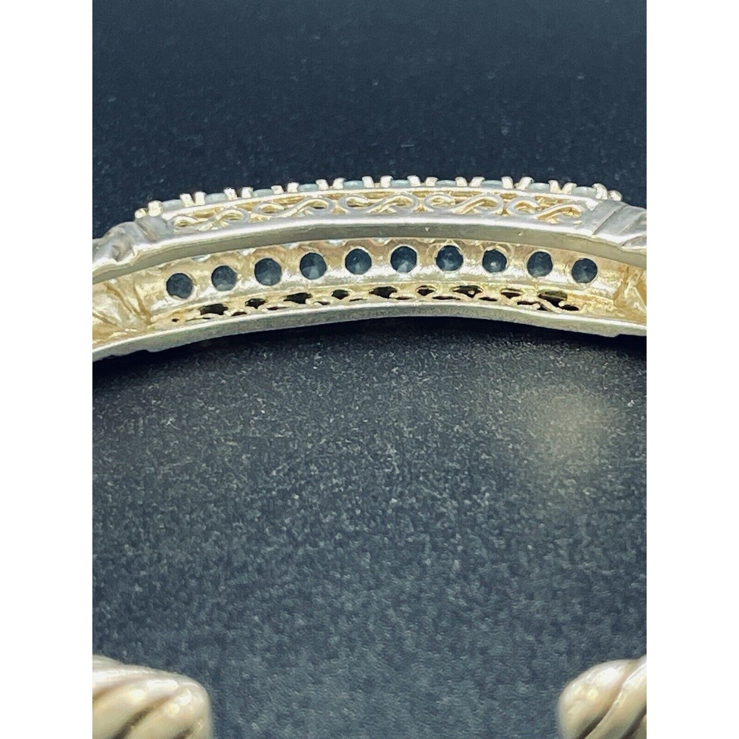 7.25” Sterling Silver Seafoam Topaz Hinged Bracelet 29 Grams P18