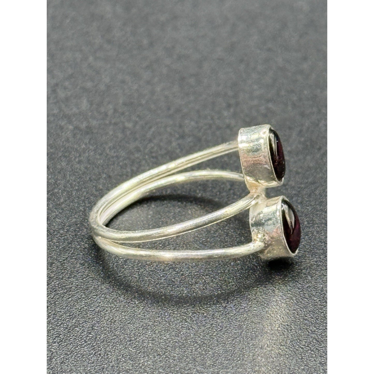 EUC Sterling Silver Double Rhodolite Garnet Ring Size 6.50 Q23