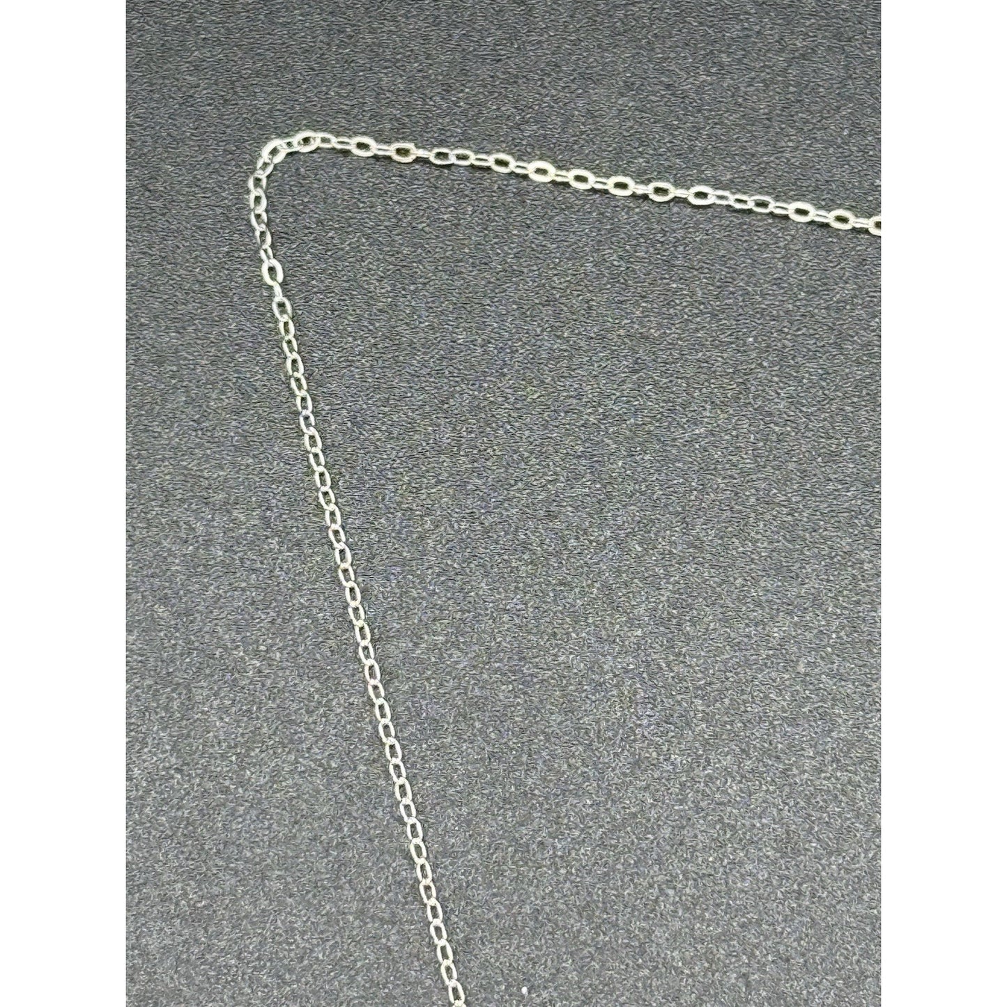 18” New Condition Red Moissanite Pendant Necklace 925