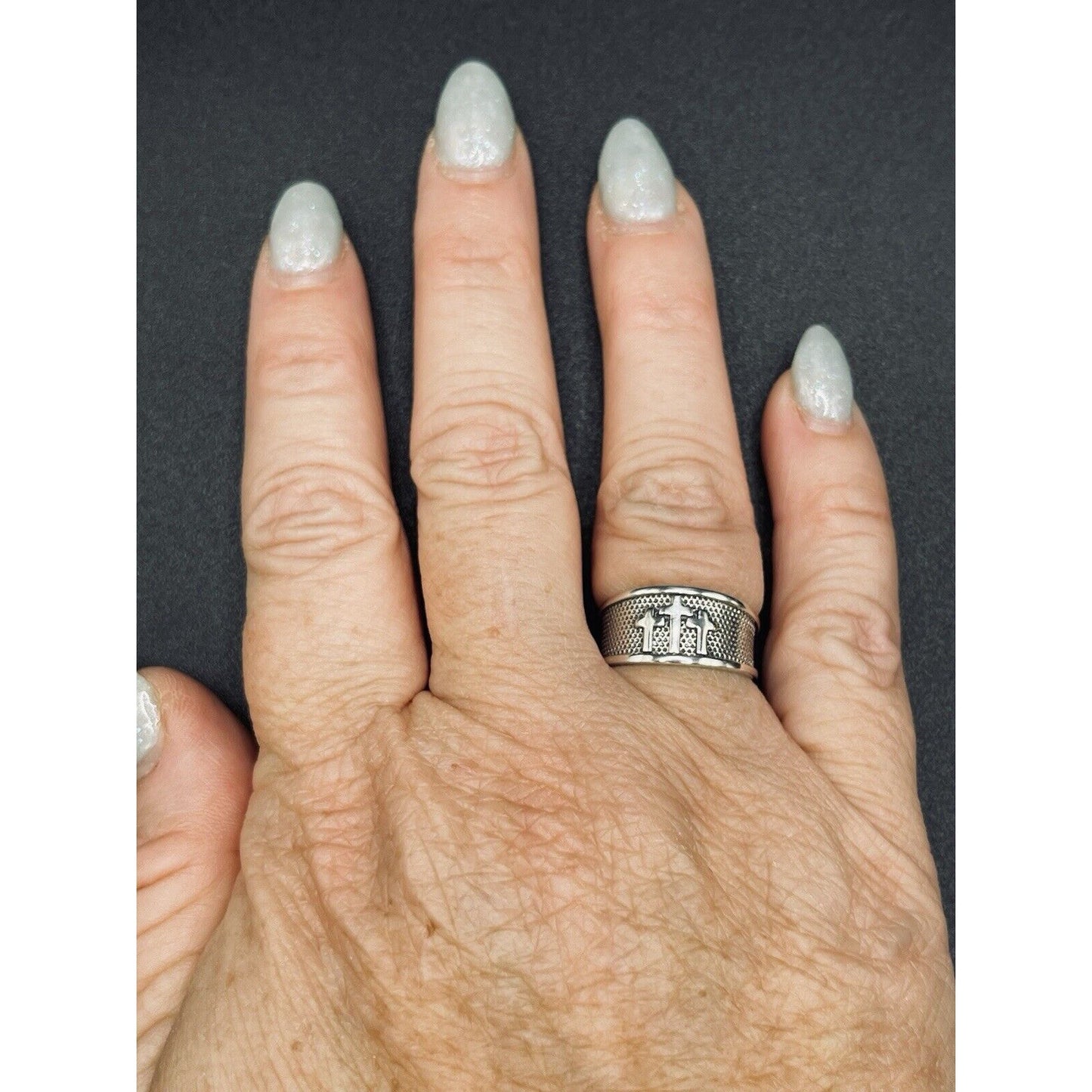 New Condition Sterling Silver Three Crosses Jesus Ring Size 6.50