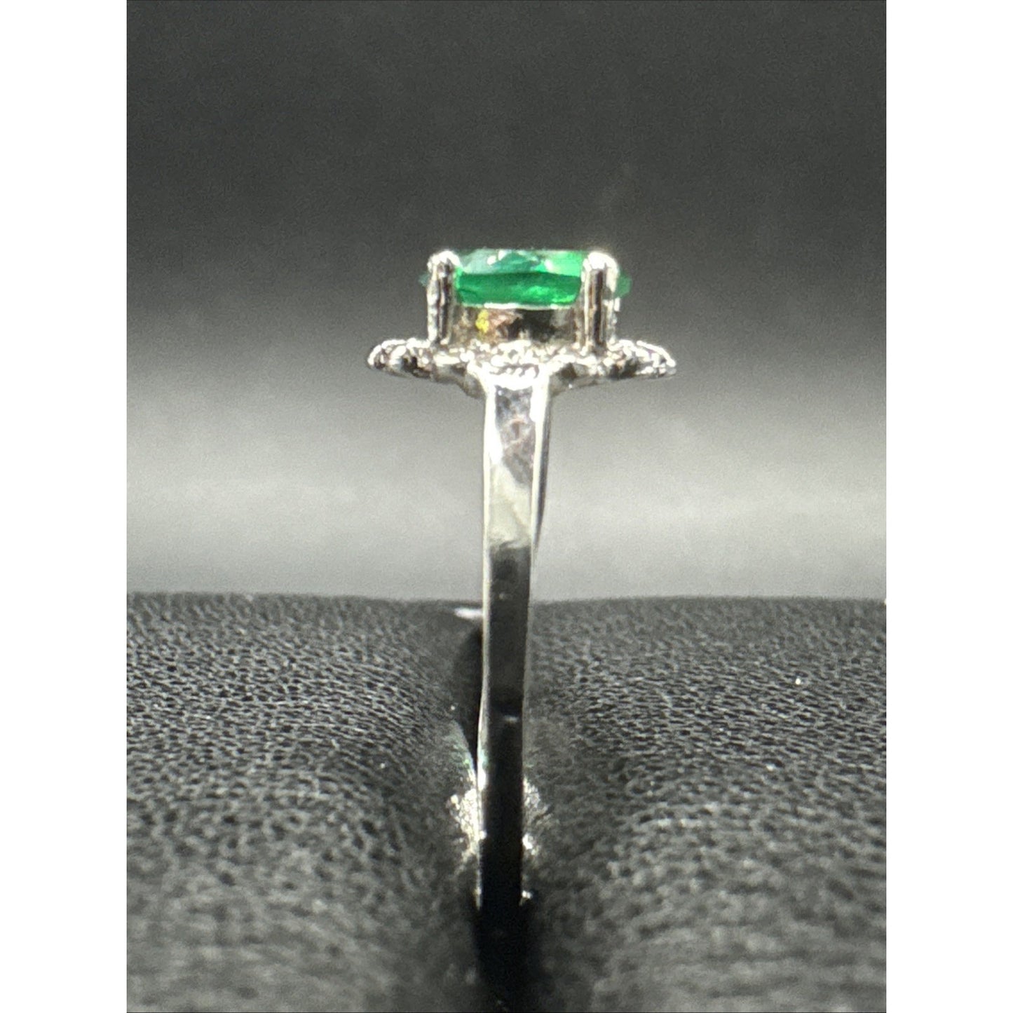 New Condition Sterling Silver Lab Created Emerald Solitaire Ring 925 Size 7