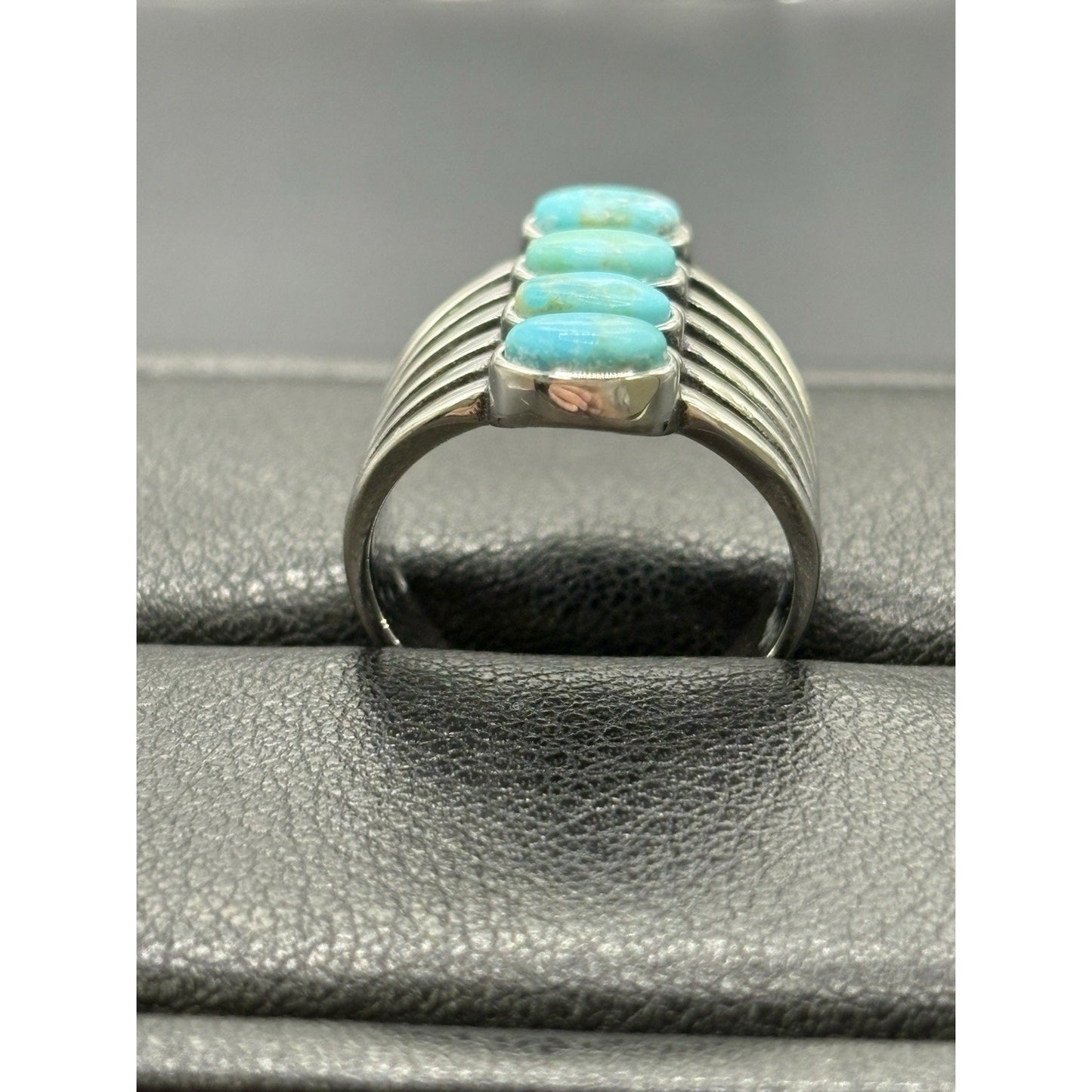New Condition Sterling Silver 4 Vertical Turquoise Ring Size 6