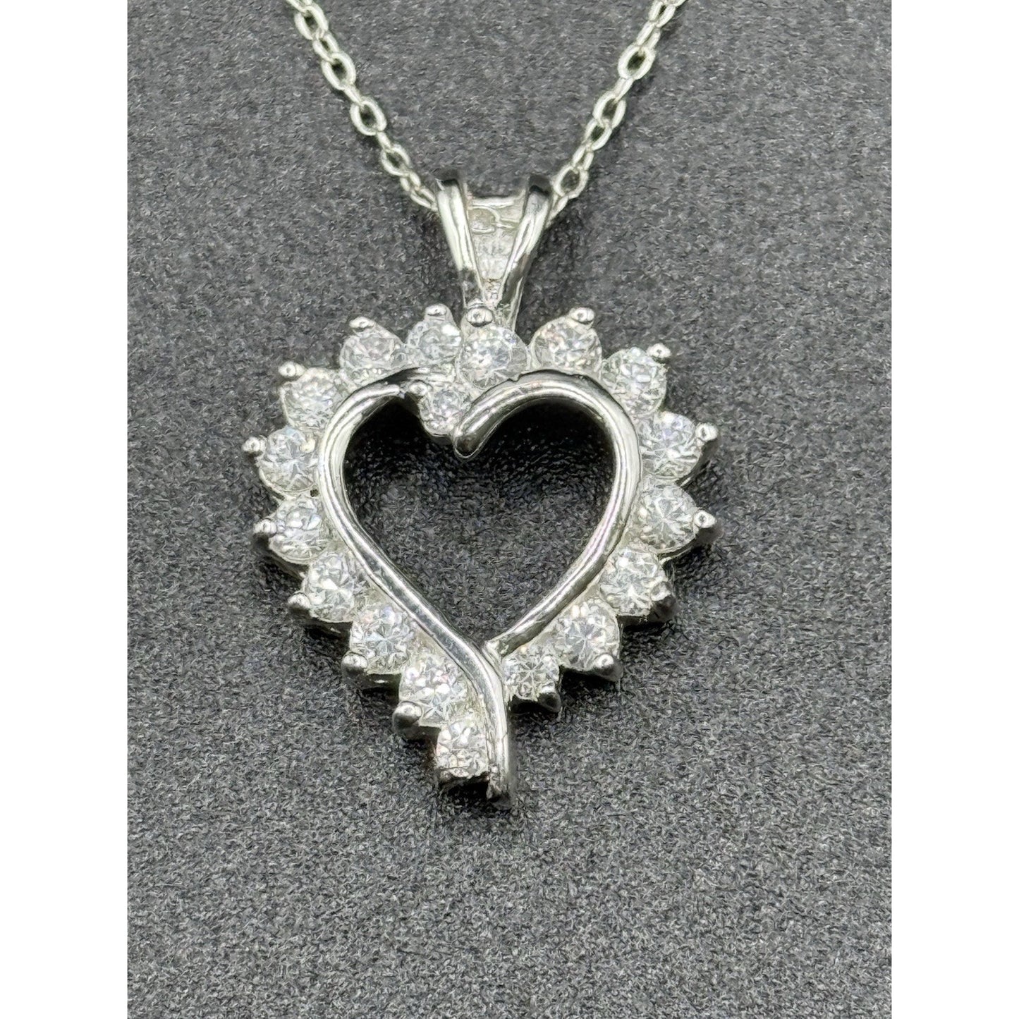 18” Sterling Silver Cubic Zirconia Heart Pendant Necklace 925 N13