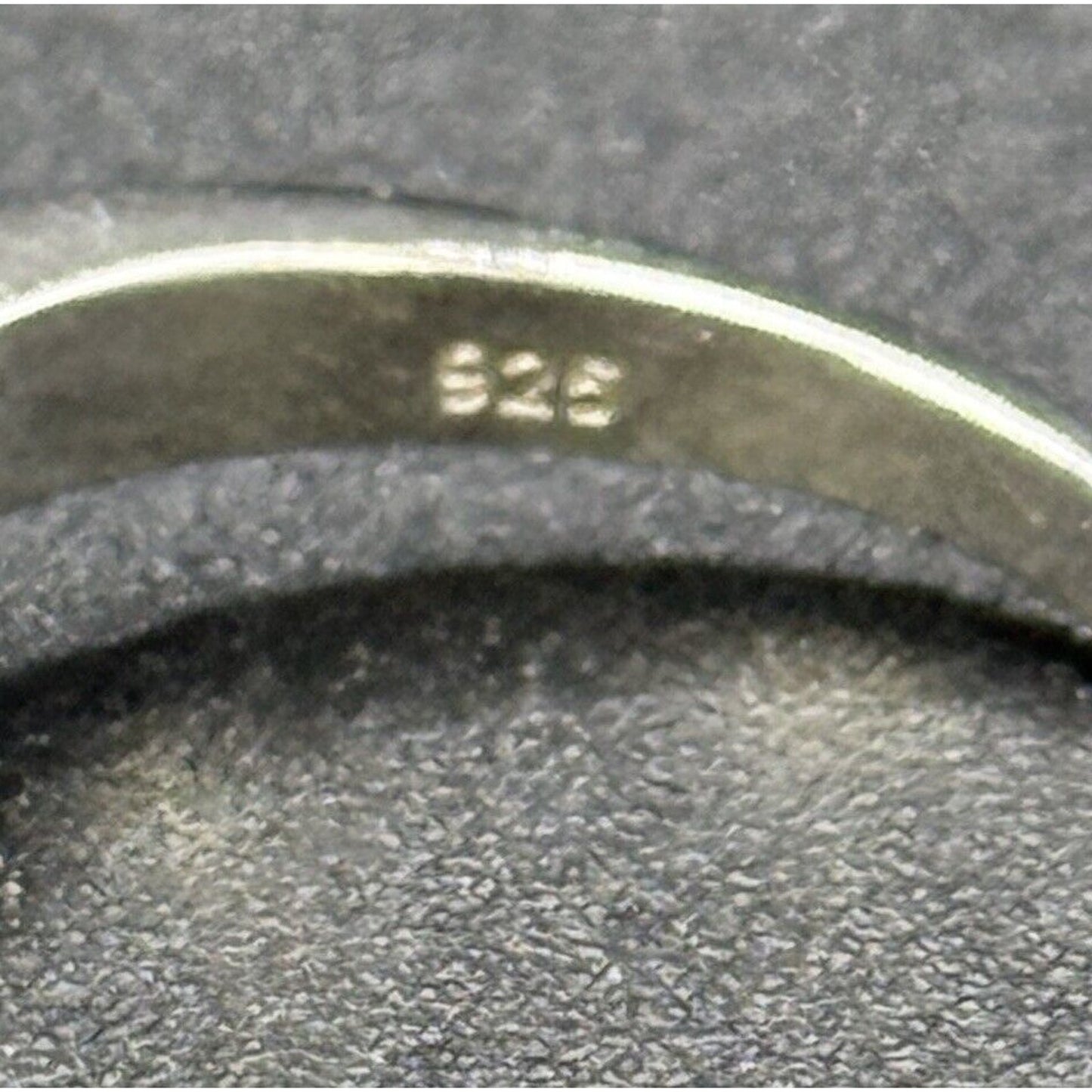 New Condition Sterling Silver 10MM Round Brilliant C.Z. Solitaire
