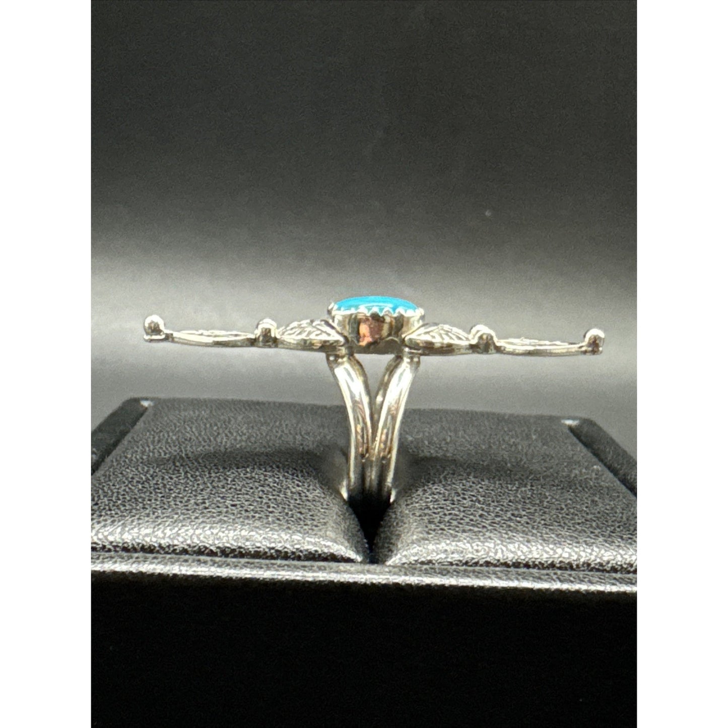 New Condition Sterling Silver Kingman Turquoise Arrowhead Long Ring Size 6.25