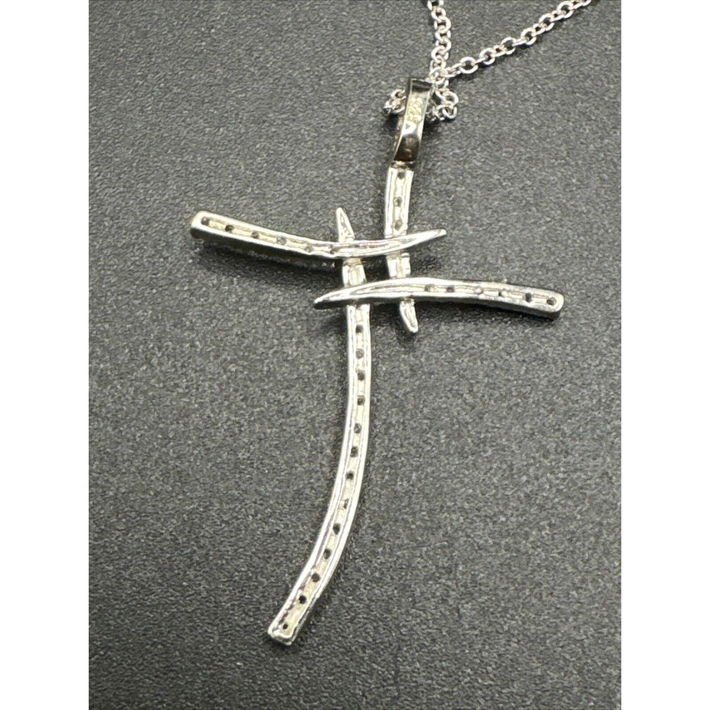 18” New Condition Sterling Silver Modernist CZ Cross Pendant Necklace 925