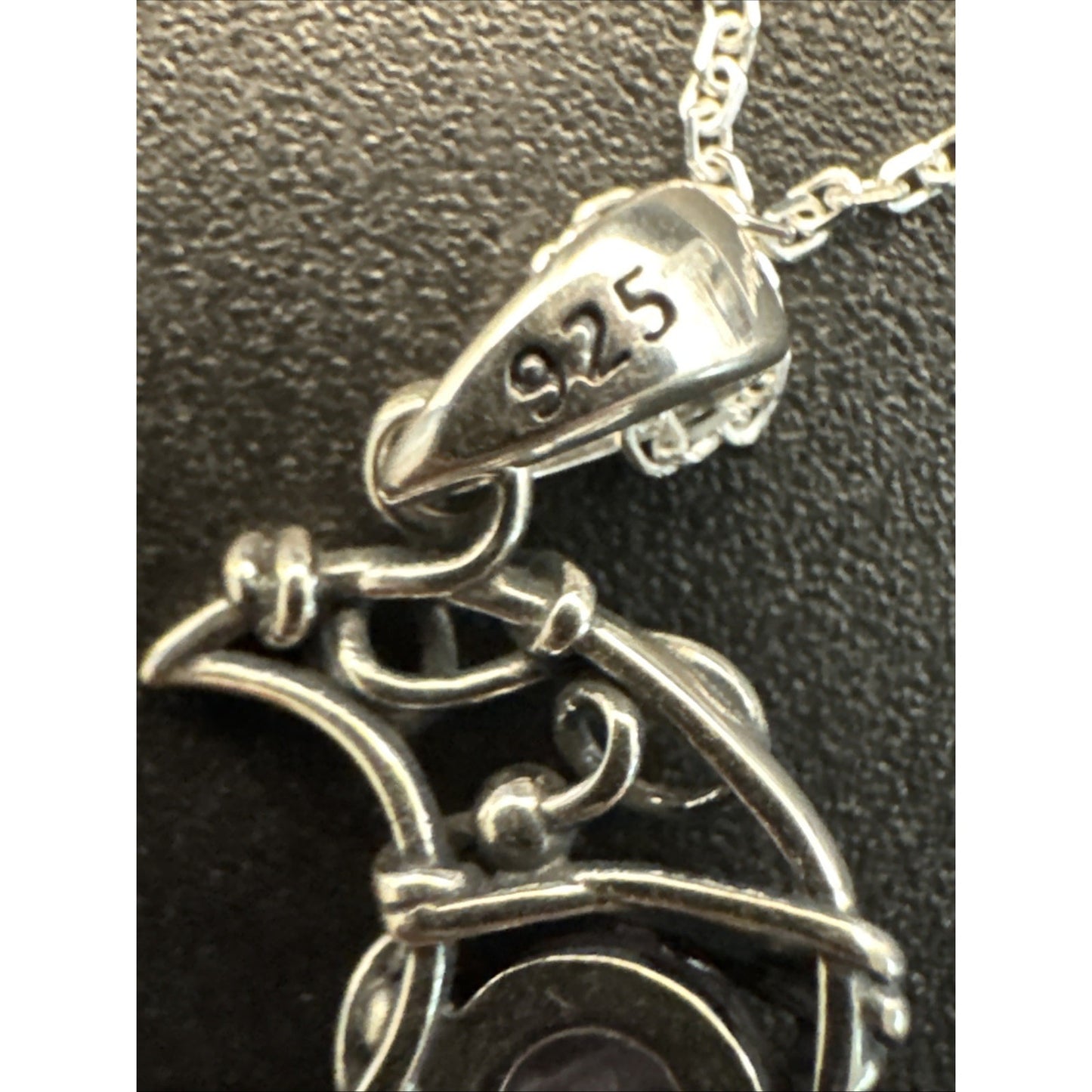 18” New Condition Sterling Silver Amethyst Crescent Moon Pendant Necklace