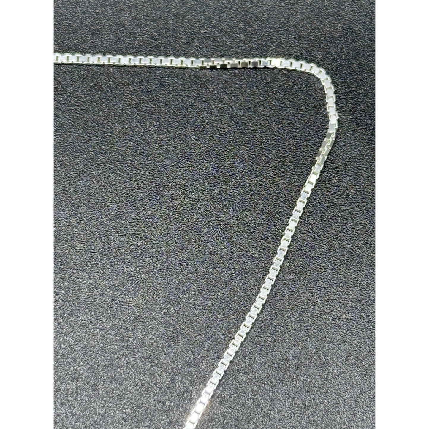 20” New Condition Sterling Silver Horse Pendant Necklace Box Chain P7