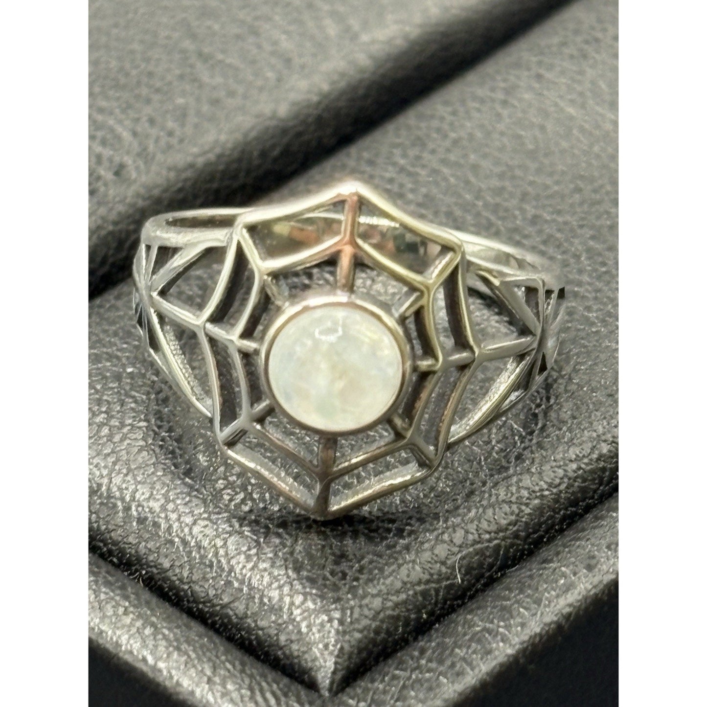 New Condition Sterling Silver Moonstone Spiderweb Ring Size 6