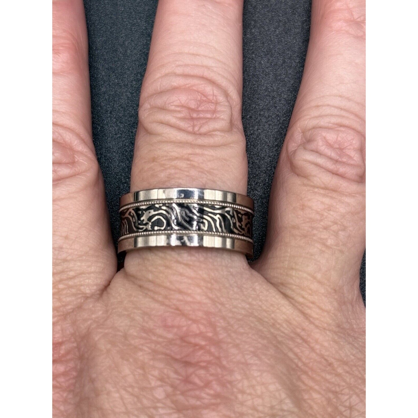 10MM Titanium Textured Inlay Wedding Band Size 10.00 M10