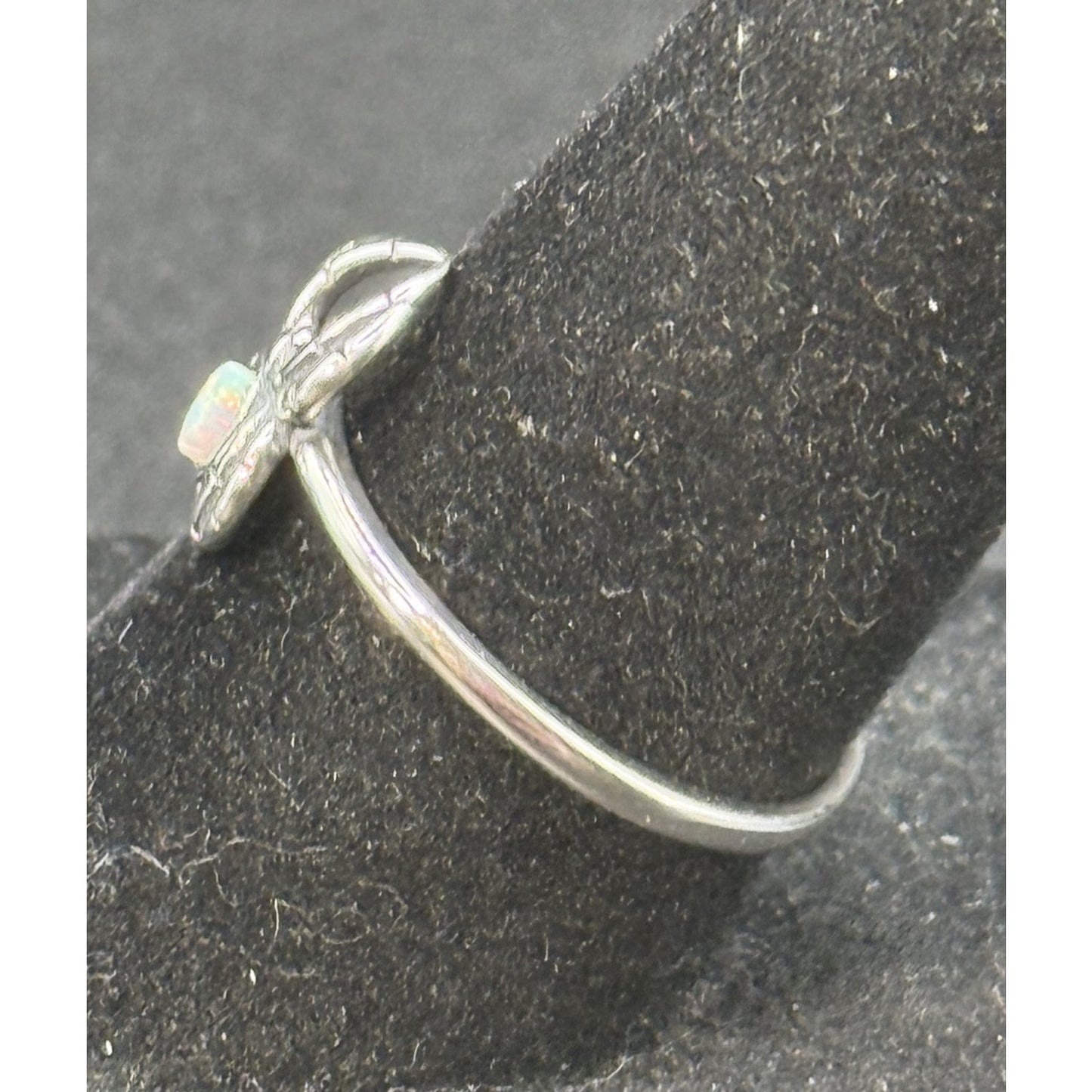 New Condition Sterling Silver Lab Opal Dainty Spider Ring Size 6.50