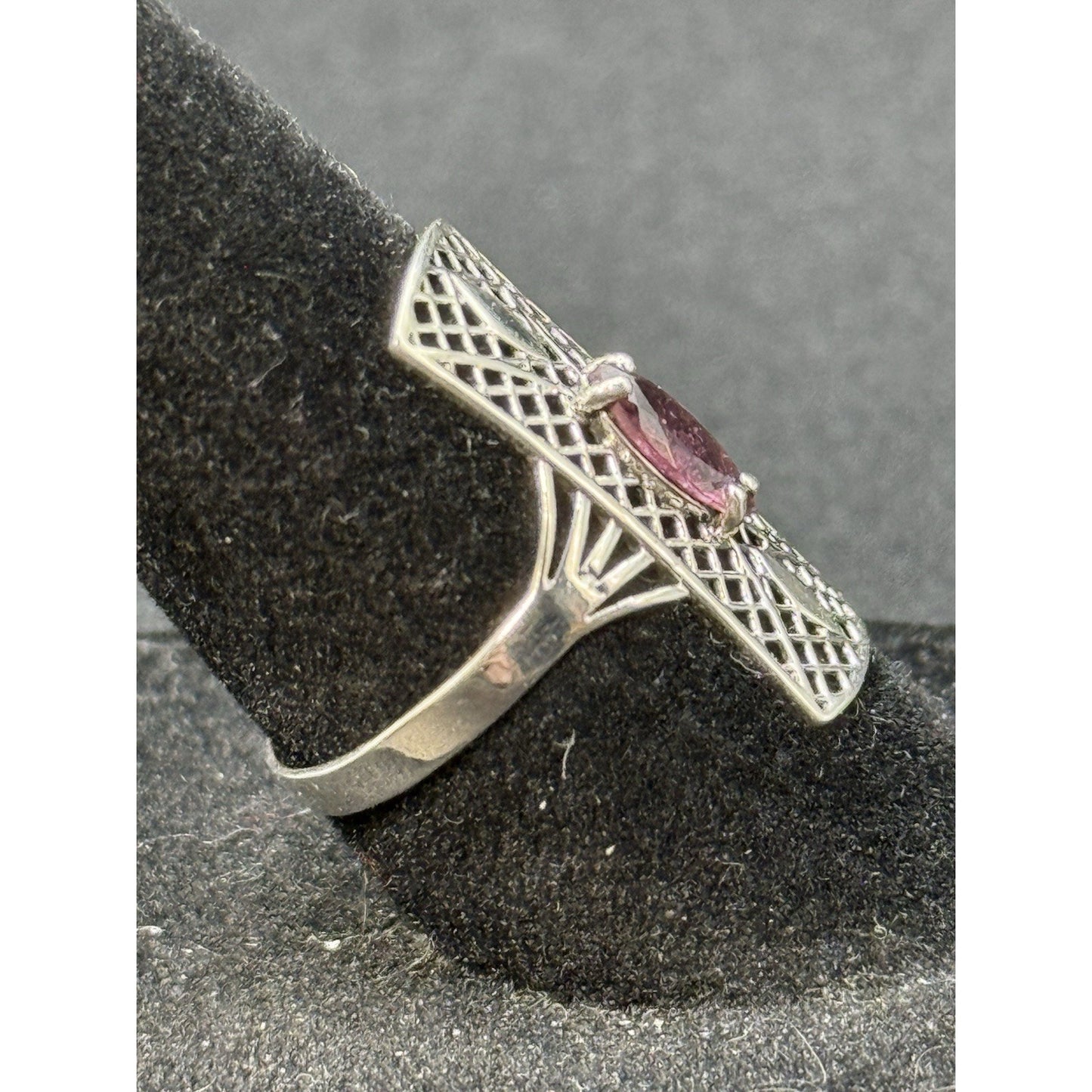 New Condition Sterling Silver Pink Tourmaline Genuine Ring Size 7 P19